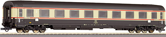 Passenger car "Gran-Confort" 1st class<br /><a href='images/pictures/Roco/45642.jpg' target='_blank'>Full size image</a>